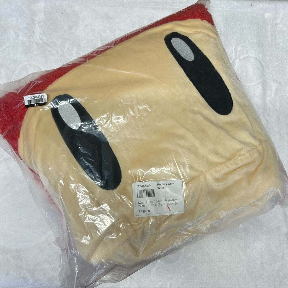 Pottery Barn Large Super Mario Mushroom Bean Bag Chair Slipcover Nintendo NEW - Picture 4 of 5